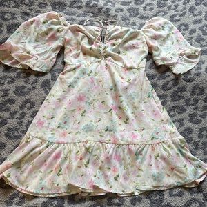 NWT Abercrombie and Fitch floral spring dress small
